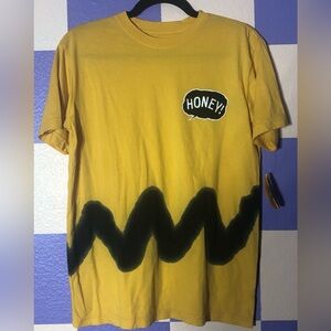 NWT Honey Charlie Brown Peanuts Yellow Tee with Black Zig Zag - Size S
